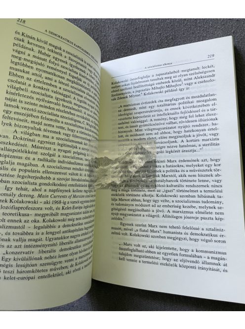 Michael Novak: A demokratikus kapitalizmus szelleme Lengyel László előszavával 1994