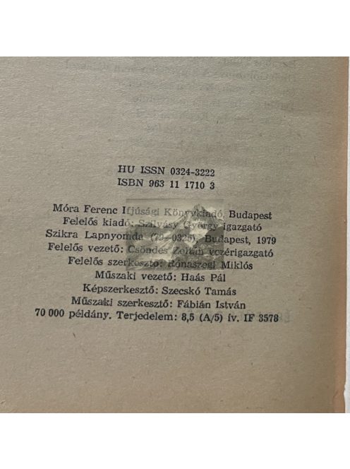Eduard Báz: A csodacsapat, Delfin könyvek