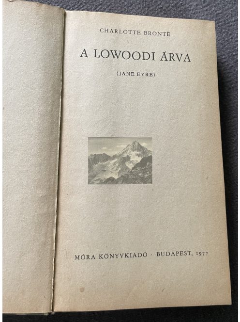 Charlotte Brontë:  A lowoodi árva, Csíkos könyvek 