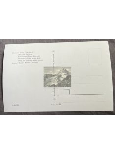 Női fej ágyúval képeslap