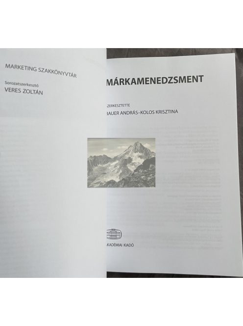 Bauer Adrás: Márkamenedzsment