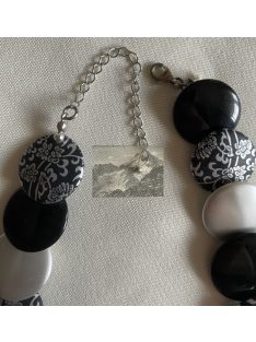 Fekete-ezüst műanyag, Vintage stílusú nyaklánc