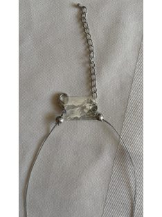 Macskaszem hatású modern medálos nyaklánc- zöldesbarna