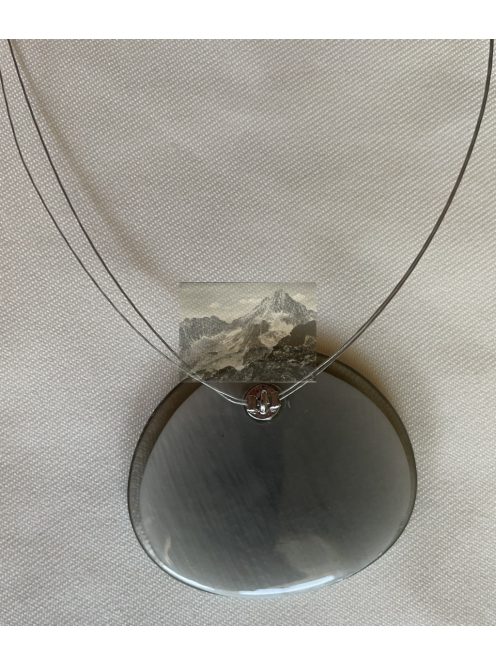 Macskaszem hatású modern medálos nyaklánc- szürkés